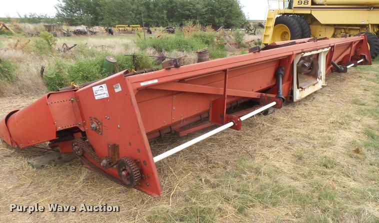 image for item DC3906 Clark corn head