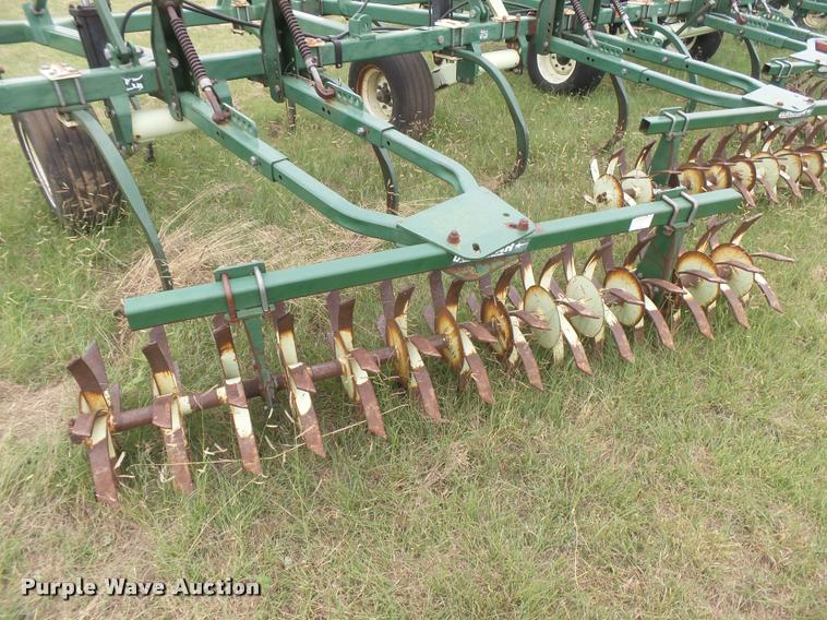 image for item DC3909 QuinStar Fallow Master II FM-35 sweep plow