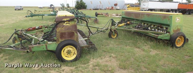 image for item DC3910 (2) John Deere 8200 hoe grain drills