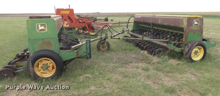 image for item DC3910 (2) John Deere 8200 hoe grain drills