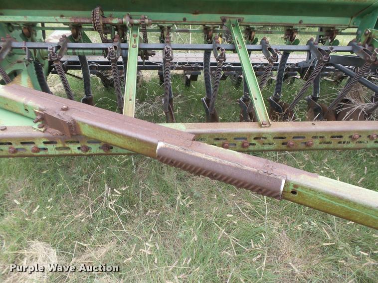 image for item DC3910 (2) John Deere 8200 hoe grain drills