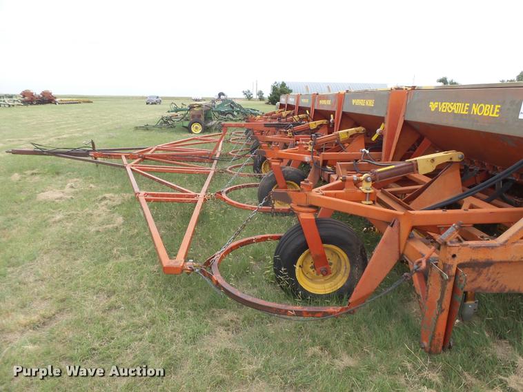 image for item DC3911 1981 Versatile Noble 2000 hoe grain drill