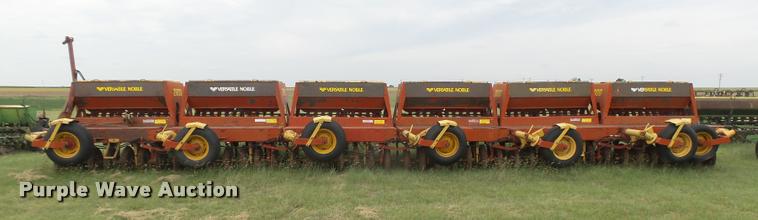 image for item DC3911 1981 Versatile Noble 2000 hoe grain drill