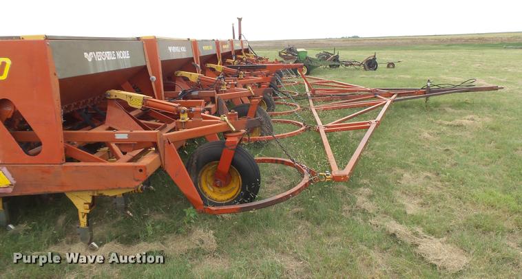 image for item DC3911 1981 Versatile Noble 2000 hoe grain drill