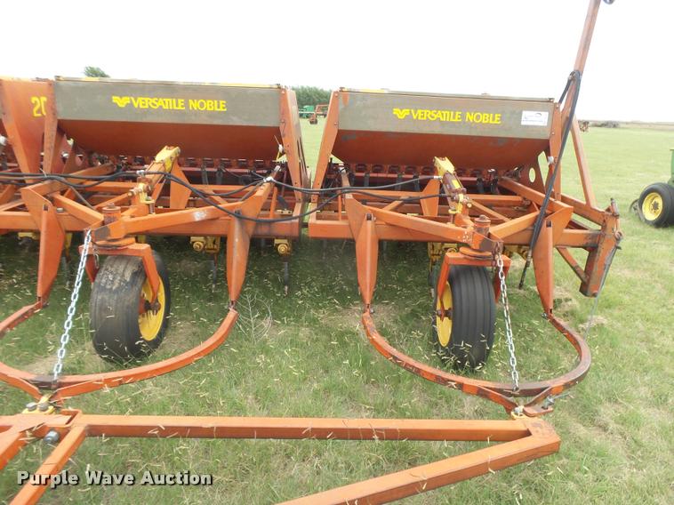 image for item DC3911 1981 Versatile Noble 2000 hoe grain drill