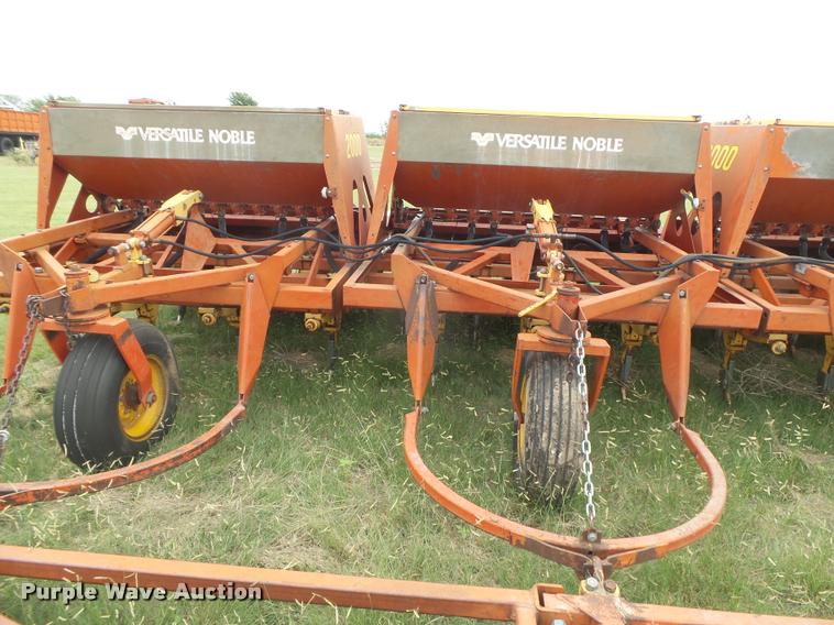 image for item DC3911 1981 Versatile Noble 2000 hoe grain drill