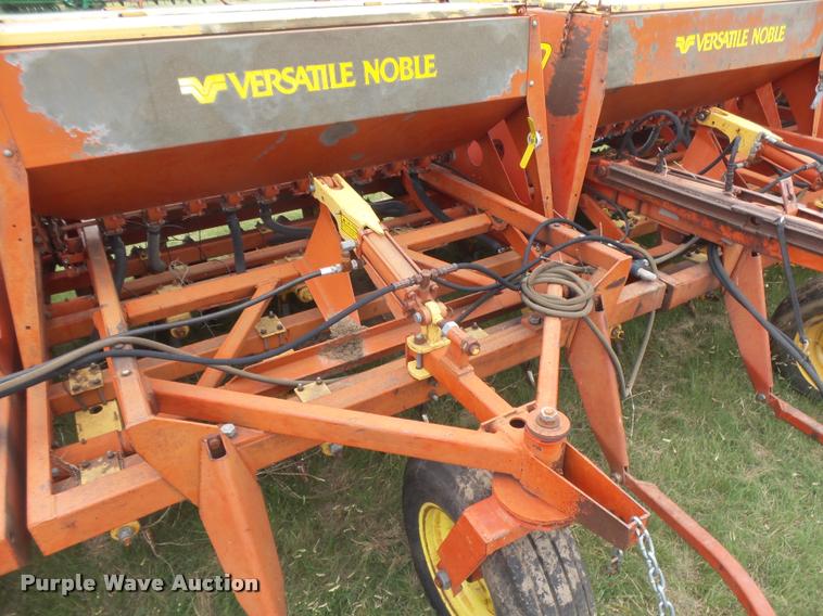 image for item DC3911 1981 Versatile Noble 2000 hoe grain drill