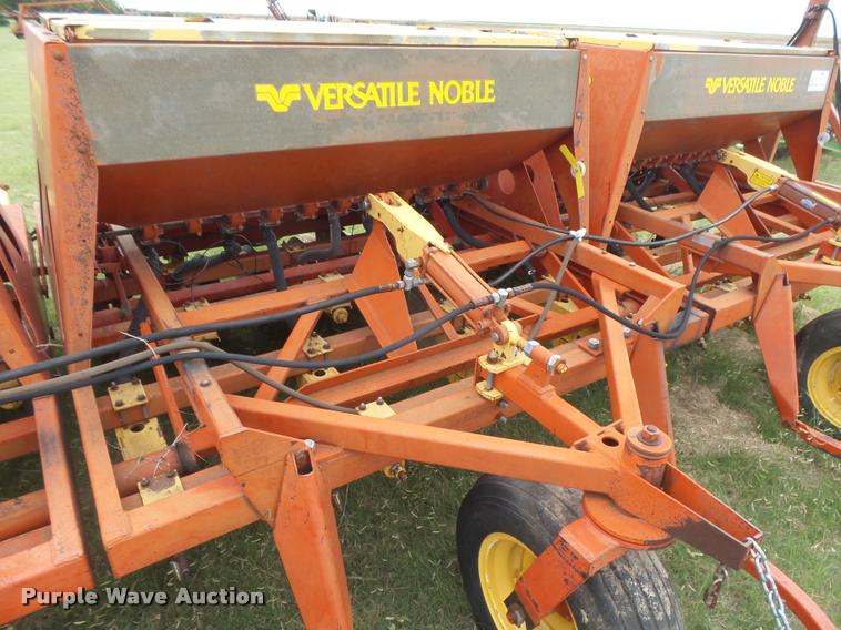 image for item DC3911 1981 Versatile Noble 2000 hoe grain drill
