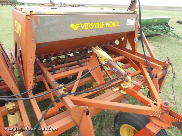 image for item DC3911 1981 Versatile Noble 2000 hoe grain drill