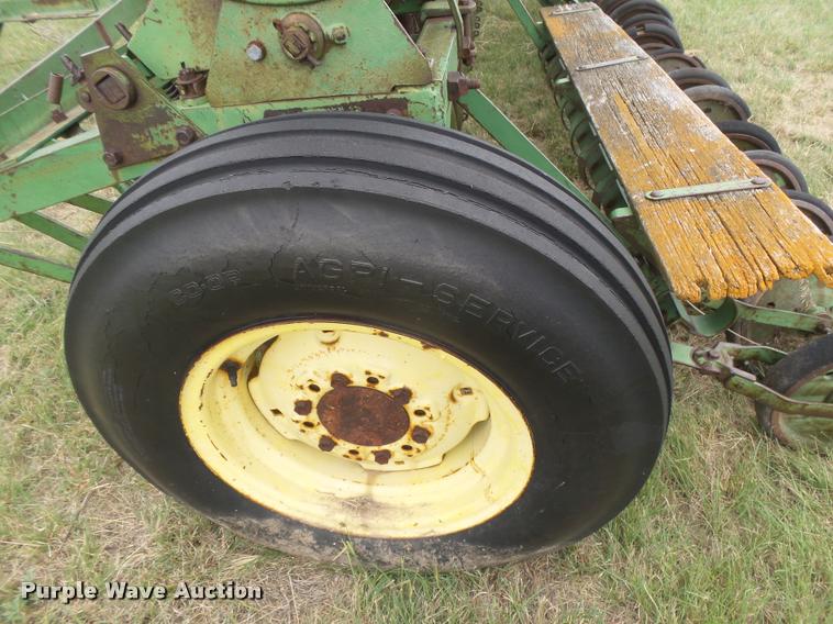 image for item DC3912 (2) John Deere DRA hoe grain drills