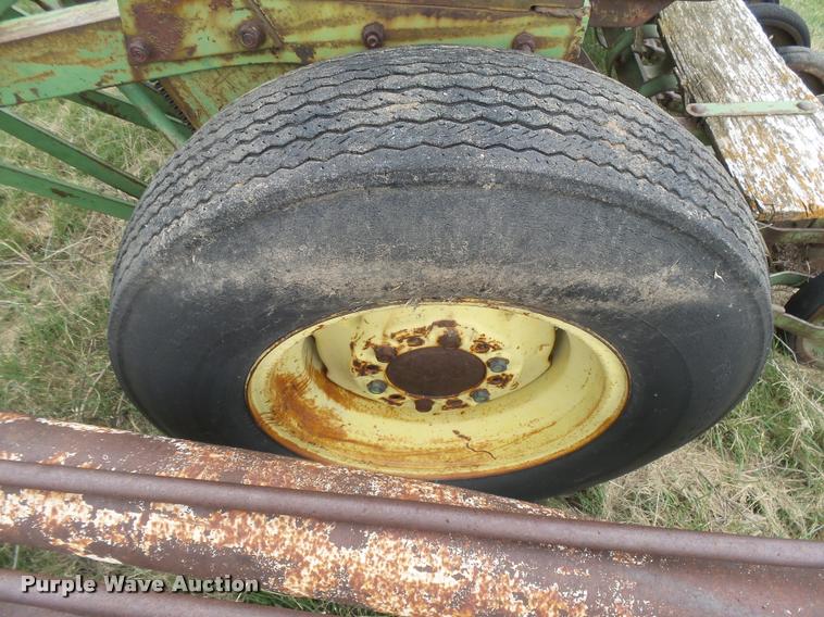 image for item DC3912 (2) John Deere DRA hoe grain drills