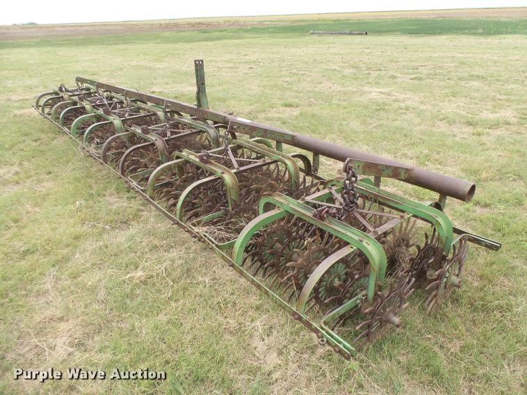 image for item DC3913 John Deere rotary hoe