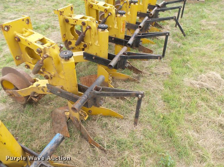 image for item DC3920 (12) Buffalo toolbar bottoms