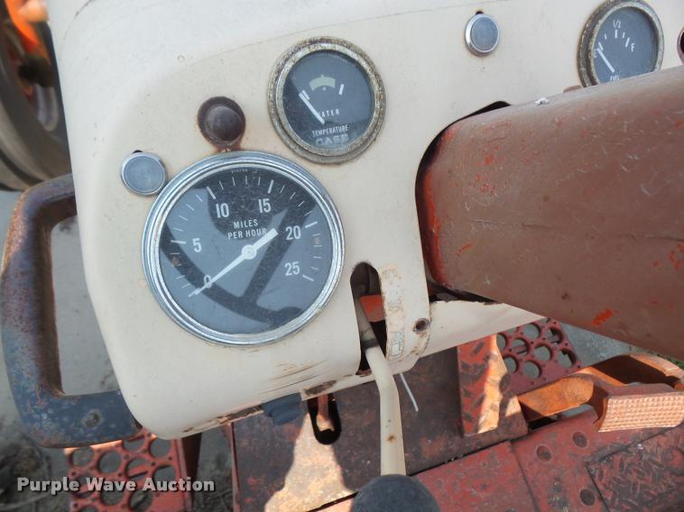 image for item DC5350 Case 1030 tractor