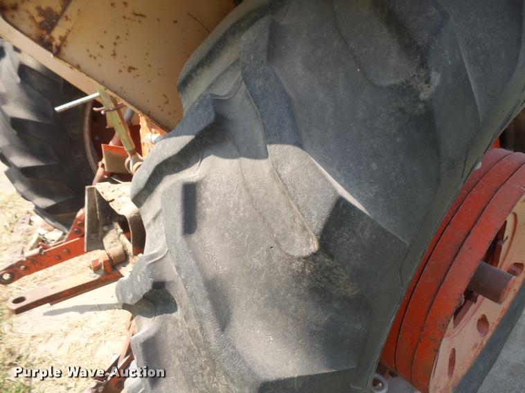 image for item DC5350 Case 1030 tractor