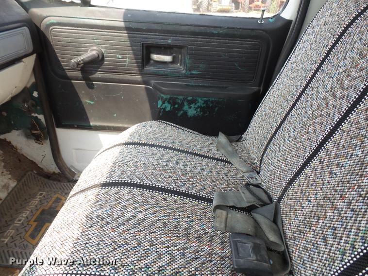 image for item DC5353 1977 Chevrolet C65 flatbed truck