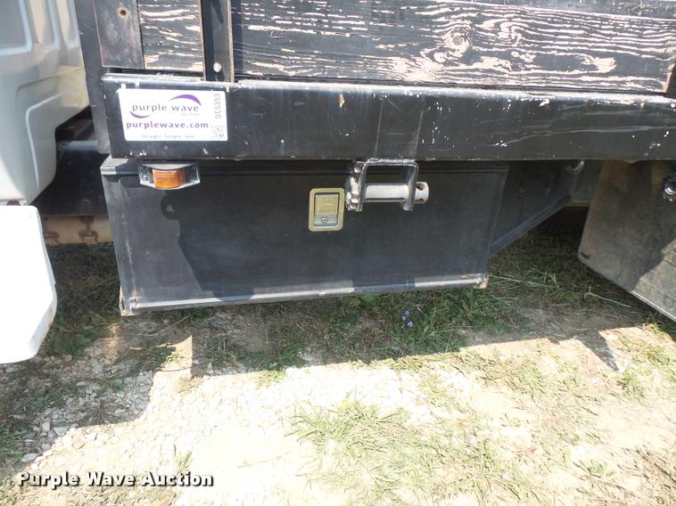 image for item DC5353 1977 Chevrolet C65 flatbed truck