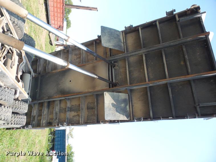 image for item DC5353 1977 Chevrolet C65 flatbed truck