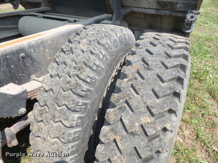 image for item DC5353 1977 Chevrolet C65 flatbed truck