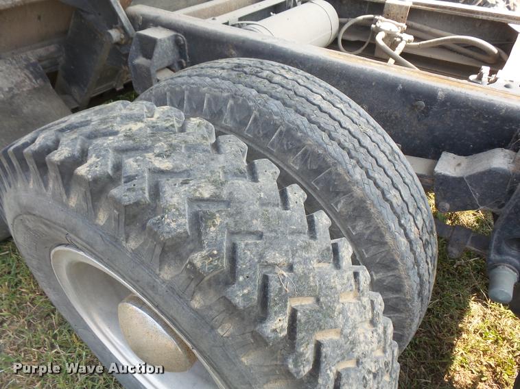 image for item DC5353 1977 Chevrolet C65 flatbed truck