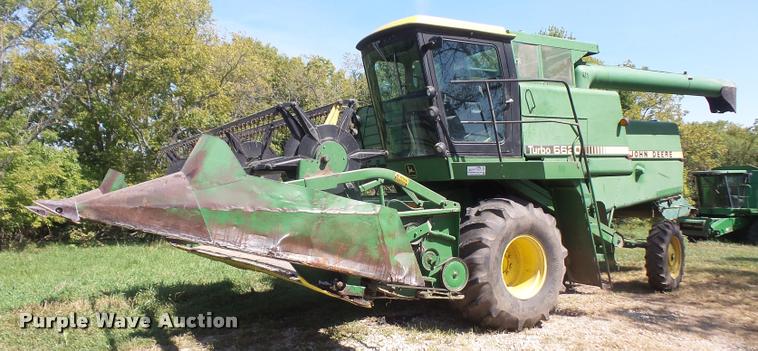 image for item DC5361 1981 John Deere 6620 Turbo combine