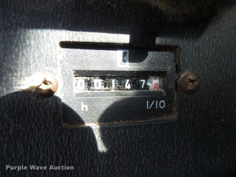 image for item DC5361 1981 John Deere 6620 Turbo combine