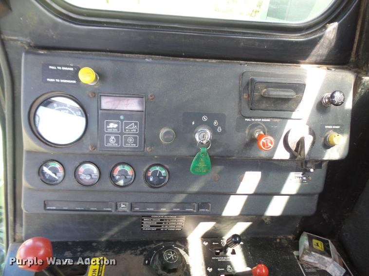 image for item DC5361 1981 John Deere 6620 Turbo combine