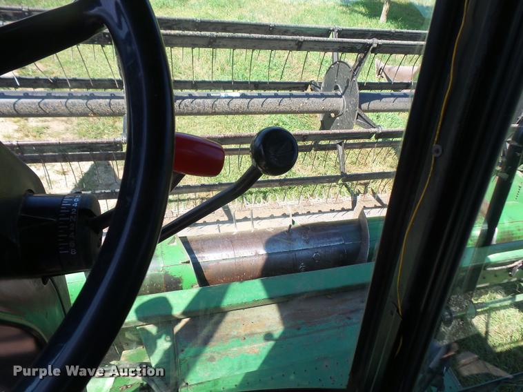 image for item DC5361 1981 John Deere 6620 Turbo combine