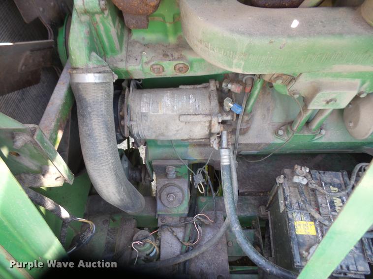 image for item DC5361 1981 John Deere 6620 Turbo combine