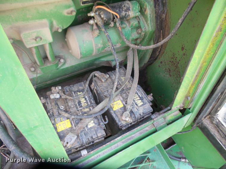 image for item DC5361 1981 John Deere 6620 Turbo combine