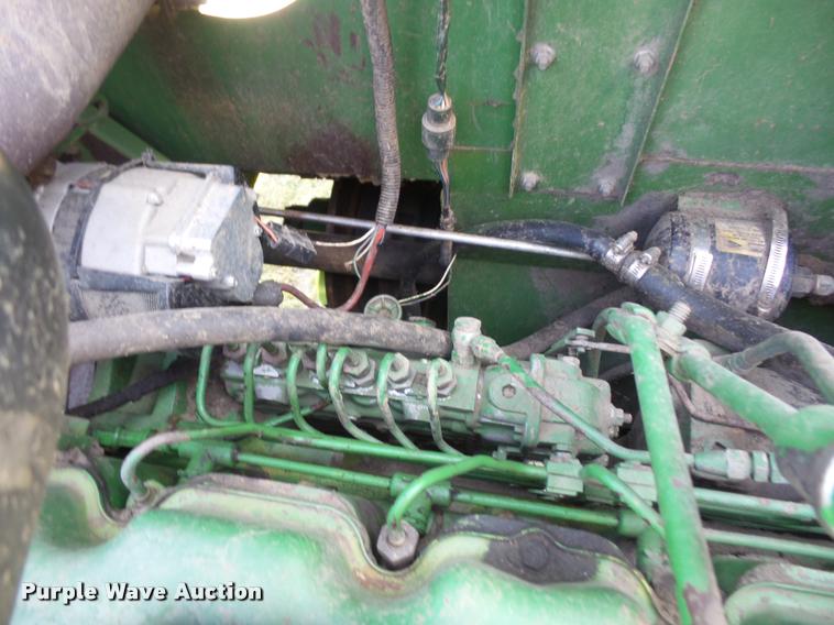 image for item DC5361 1981 John Deere 6620 Turbo combine