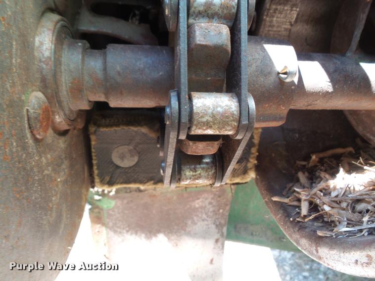 image for item DC5361 1981 John Deere 6620 Turbo combine