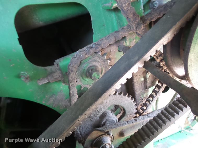 image for item DC5361 1981 John Deere 6620 Turbo combine