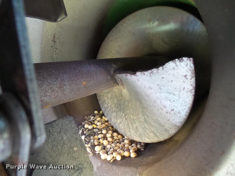 image for item DC5361 1981 John Deere 6620 Turbo combine