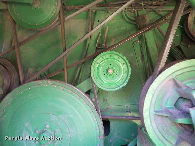 image for item DC5361 1981 John Deere 6620 Turbo combine