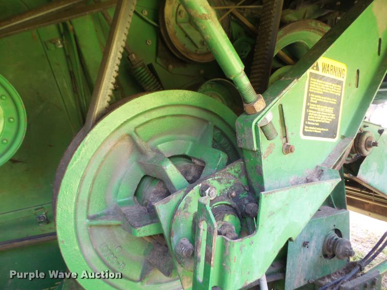 image for item DC5361 1981 John Deere 6620 Turbo combine
