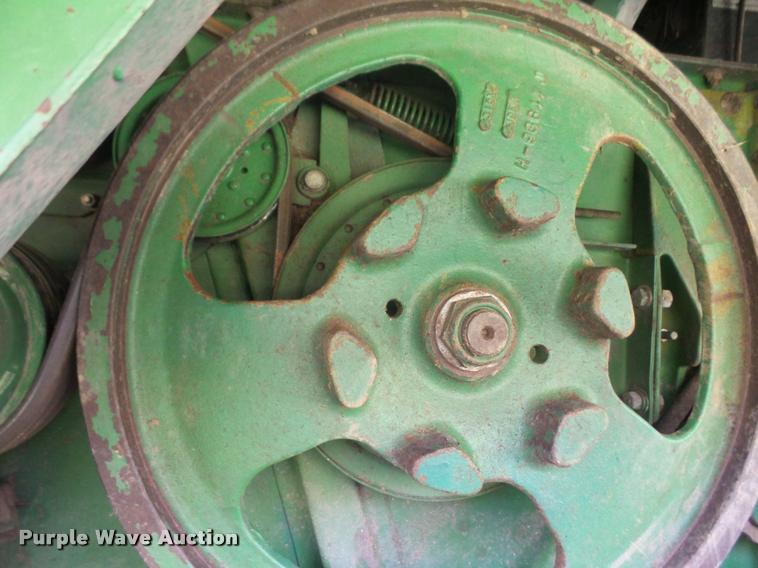 image for item DC5361 1981 John Deere 6620 Turbo combine