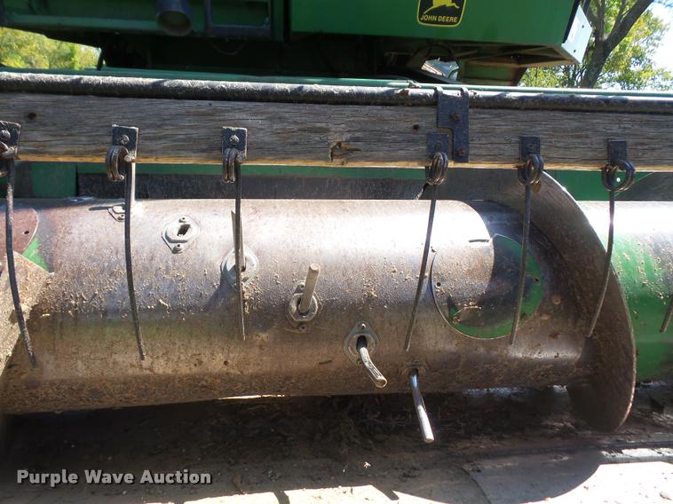 image for item DC5361 1981 John Deere 6620 Turbo combine