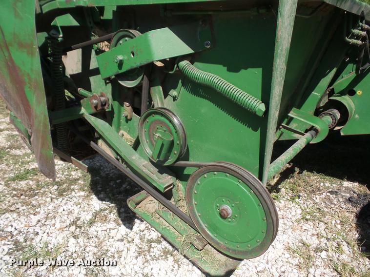image for item DC5361 1981 John Deere 6620 Turbo combine
