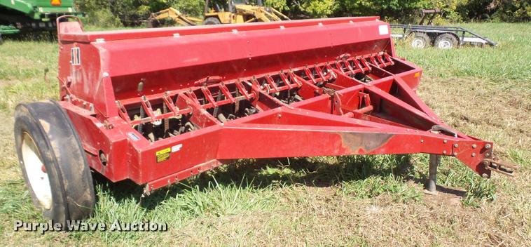 image for item DC5362 International 5100 Soybean Special grain drill