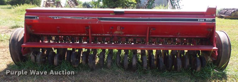 image for item DC5362 International 5100 Soybean Special grain drill
