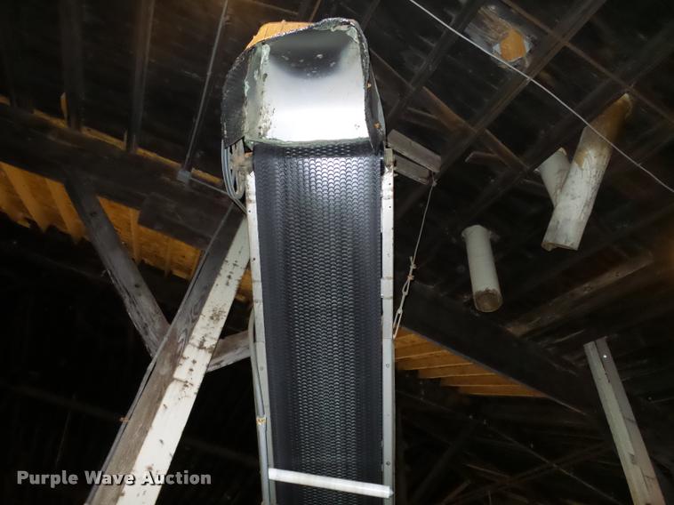 image for item DC6427 Doyle vertical fertilizer mixer