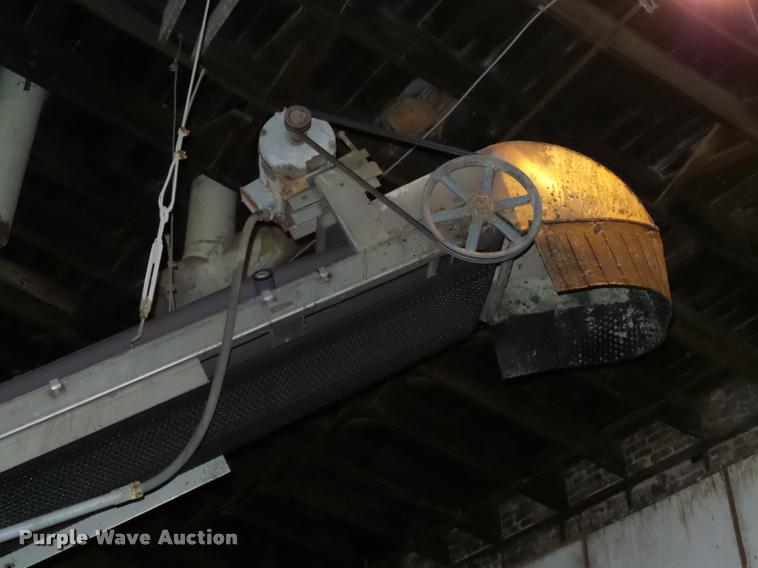 image for item DC6427 Doyle vertical fertilizer mixer