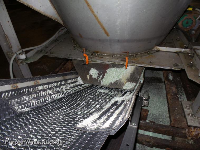 image for item DC6427 Doyle vertical fertilizer mixer