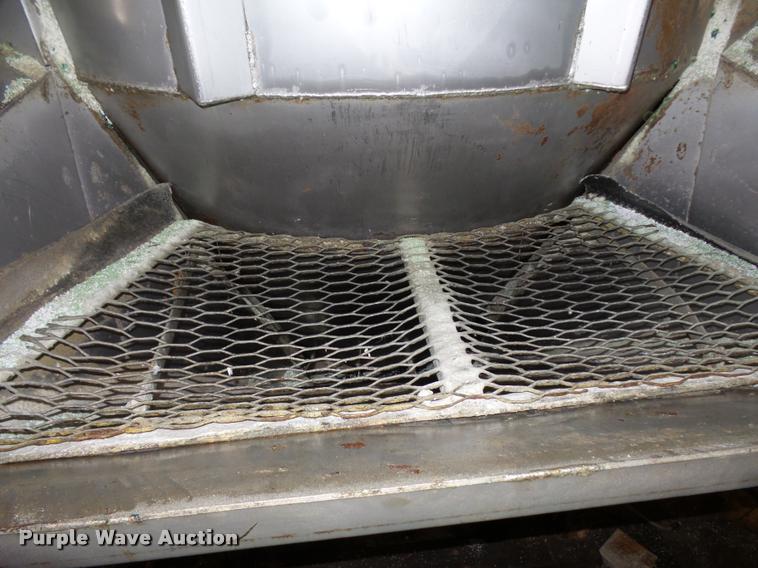 image for item DC6427 Doyle vertical fertilizer mixer