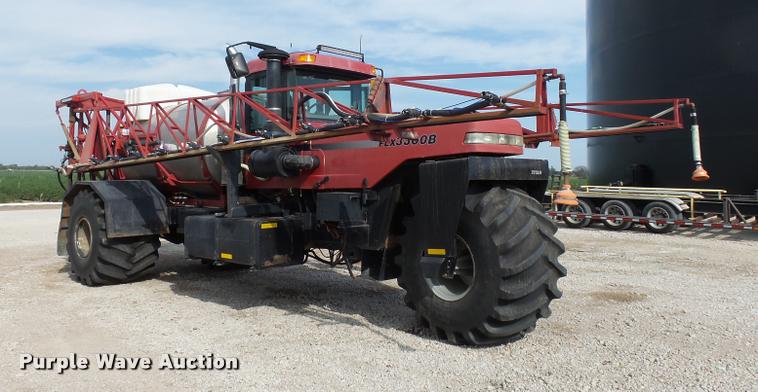 image for item DC6429 Case 3300B self-propelled sprayer