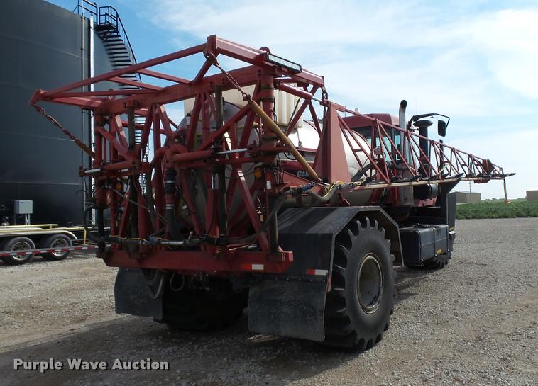 image for item DC6429 Case 3300B self-propelled sprayer