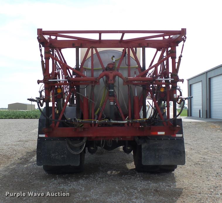 image for item DC6429 Case 3300B self-propelled sprayer