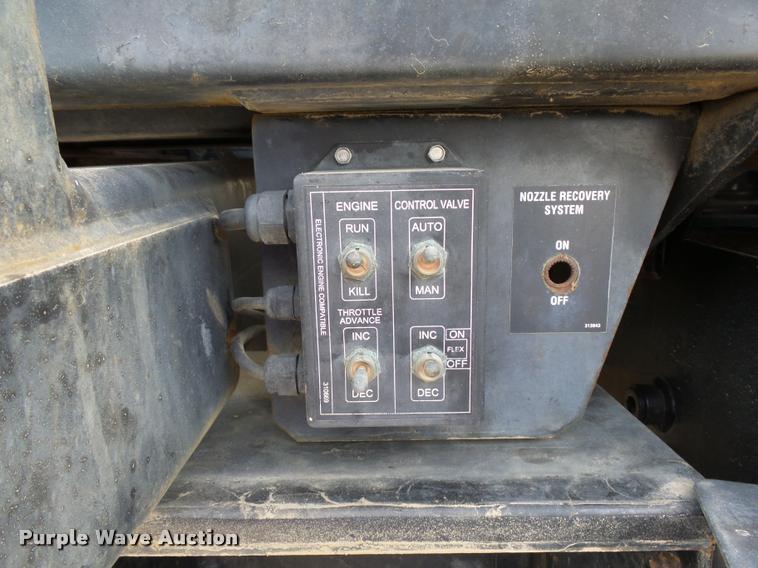 image for item DC6429 Case 3300B self-propelled sprayer