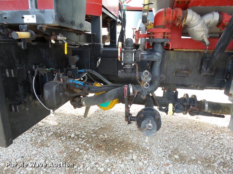 image for item DC6429 Case 3300B self-propelled sprayer